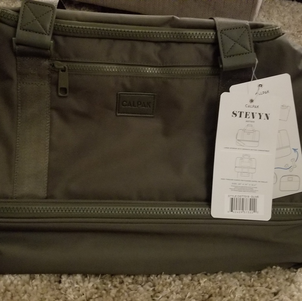 Calpak Stevyn Duffle Olive Green